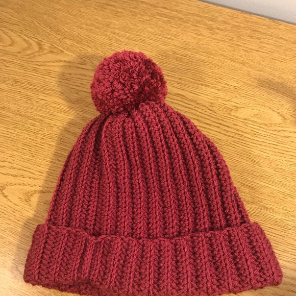 HANDMADE CROCHET PINK HAT - Picture 2 of 4